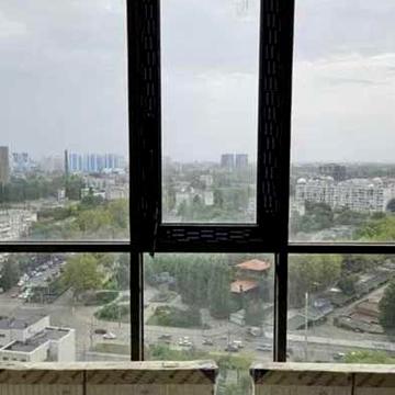 2-кімнатна квартира в ЖК Акрополь, 5 ст. Фонтану, панорамні вікна на місто ЖК Акрополь