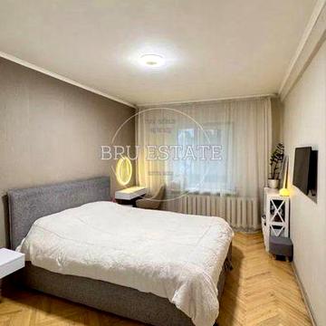 Без% Продам 2 к квартиру 61,2 м2  Подільський район Западинська поруч Паркове Місто