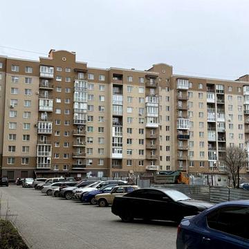 Двохкімнатна квартира з великим обсягом робіт в  новобудові в центрі