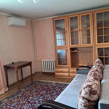 Здасться 1-кімнатна чешка на Щербанюка. Від власника.