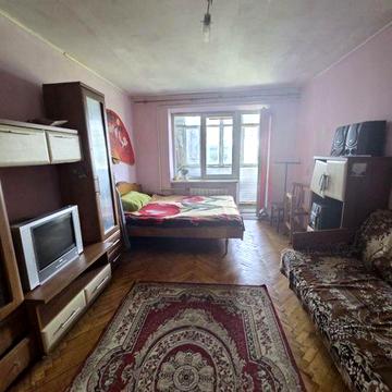 ТЕРМІНОВИЙ ПРОДАЖ 1-кімнатної квартири по вул. Набережна з виглядом на річку Бистриця