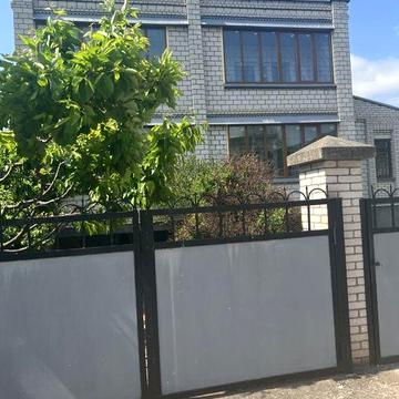 Продається 2-х поверховий будинок у м.Могилів-Подільський