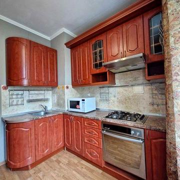 Продаж 2 роздільні кімнати, високі стелі цегла, Харківське шосе, 13, 2 поверх, Держ програми