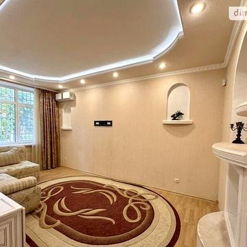 Продаж 3к Квартира Миру вулиця