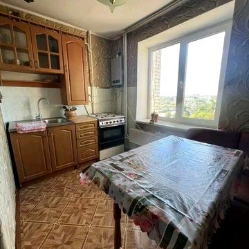 Продам 2х кімнатну квартиру. Р-н Військового містечка