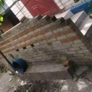 Здам будынок 4т грн