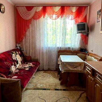 Продаж 2-х кімнат у гуртожитку