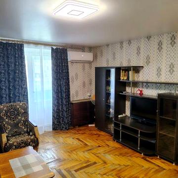 Сдам 1-комнатную квартиру Космос 5000гр