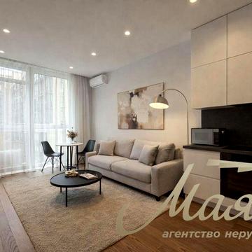 Продаж видової стильної 2-кімнатної квартири з ремонтом 46 м² у ЖК Французький квартал 2, Печерський район, Центр, Київ.