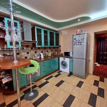 Продам отличную квартиру метро Ак. Павлова,