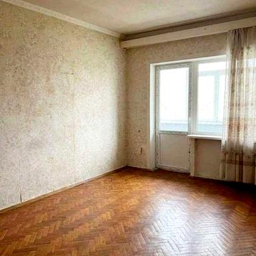 Продам 3-х комнатную квартиру в Чугуеве