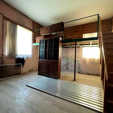 Продається велика однокімнатна квартира в місті Дрогобич по вул. Тураша, ПІД РЕМОНТ!