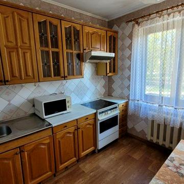 Продається трикімнатна квартира Бровари Чорних Запорожцівх