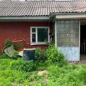 Продається  невеликий житловий Будинок в районі ЗОШ №1