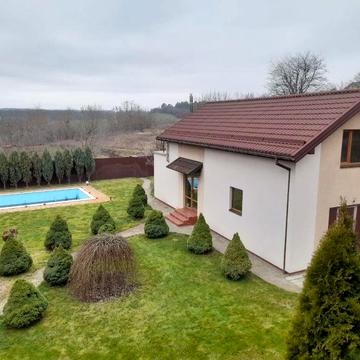 Продаж Будинка 5 -к  Нові Безрадичі 30 соток 242 кв .