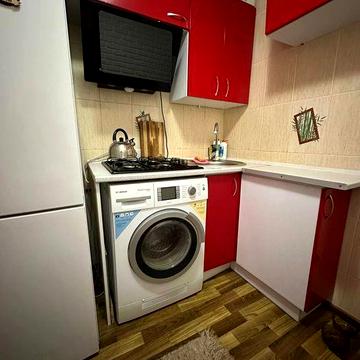 Продається квартира студія .Катюжанка.