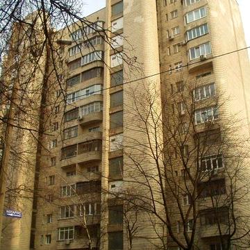 Продається квартира 2-к, 1/10, 62 м2,   Галицька площа Гончара 59
