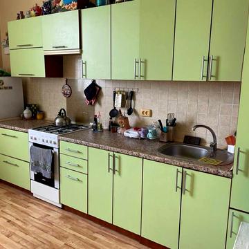 Продам трехкомнатную квартиру (улица Приднепровская5)