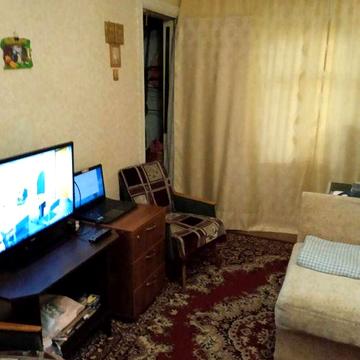 Продам 2-х-кімнатну квартиру в центрі пол вул. Лятошинського