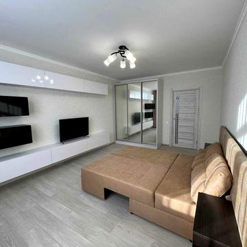 Сдам 1 комнатную квартиру, 46м.кв. новый дом, ремонт Соломенский р-н, бульвар Вацлава Гавела 28