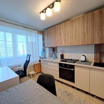 Продаж 1 кімнатної квартири на мікрорайоні Дружба.