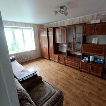 Продається блок секція 2кімнати, косметичний ремонт залишаються меблі