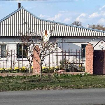 Будинок у селі Нечаяне
