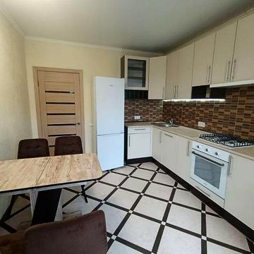 Простора 2к квартира (68 м²) на Озерній (Агора) | 3 Балкони, Тепла підлога