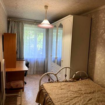 Сдам 3 комн. квартиру м. 23 августа 5 мин.