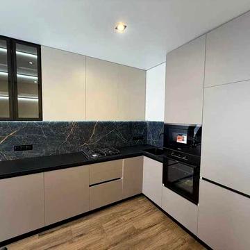 Продам квартиру 45м2 Спальния+ кухня-студия + гардероб Днепровская Брама 2 ЖК Дніпровська Брама 2
