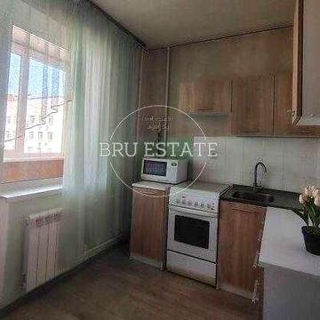 Продам 1 к вул.Ч.Калини 32 в  Троєщина
