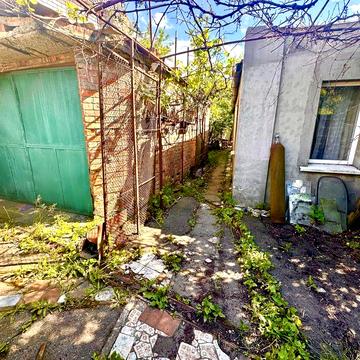 Продам 1/2 дома р-он Новые дома , 1 мин Комунальный рынок