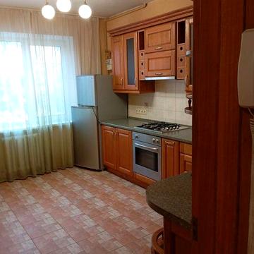 Продам 4 комнатную квартиру ж м Победа 6 большой площади ремонт