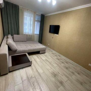 Оренда, вул.Ю. Здановської, 46/1, комфортна 1к.кв. 40 кв.м