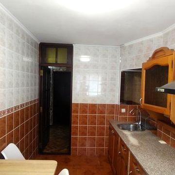 Продаж 3-х кім. кв. Площа Перемоги  на 3 поверсі з 9