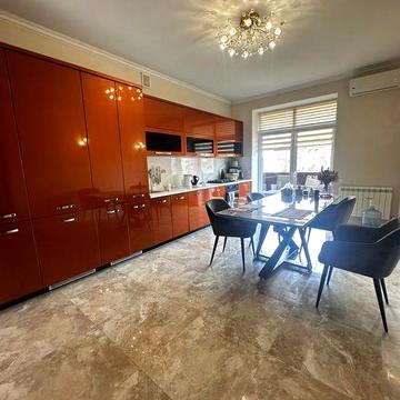 Продам 3 к квартиру 150 м кв, ДЕРЖПРОГРАМИ ЖК Моноліт