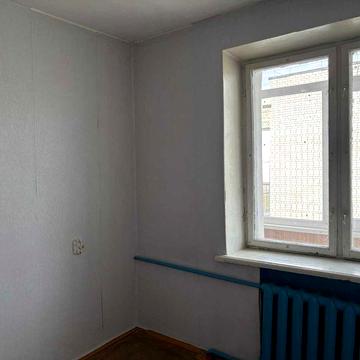 Продається 1 кімнатна квартира (малосімейка) на Київській