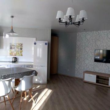 Продам 3-х кімнатну квартиру по вулиці Конякіна. Власник.