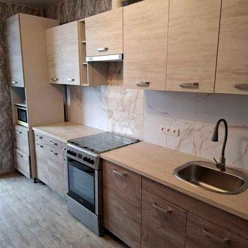 В Харкові (Харькове) продам 3к квартиру