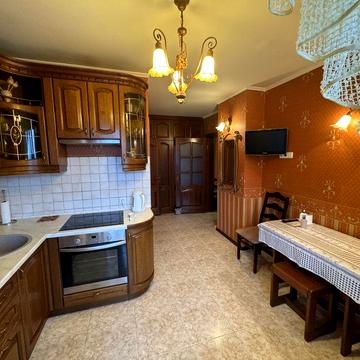 Квартира 2к з ремонтом Бажана,9, метро Вирлиця 100 м