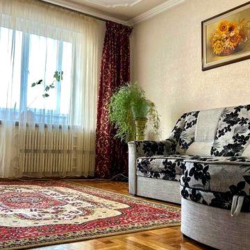 Продаж квартири на вул Л. Курбаса