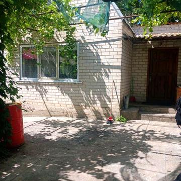 Здається великий будинок Балабине МОЖНА ВІЙСЬКОВИМ