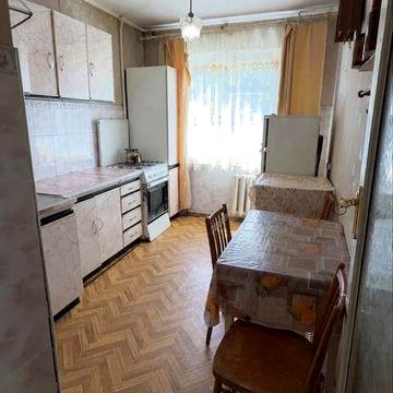 Продам 3-кімнатну квартиру, парк Олександрія, 68 м²