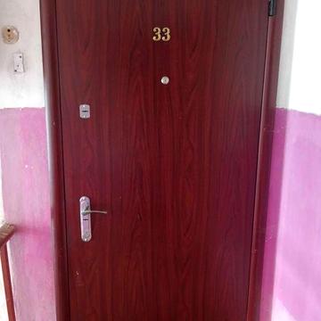 Продам 2 -х комнатную квартиру  в г. Шостка, микрорайон Капсуль..