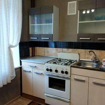 Сдам 1к комн комнатную кв-ру 9000 Правый берег