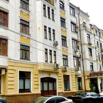 4х кімнатна, 131 м. кв., провулок Ярославський 4, Поділ
