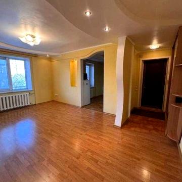 Продається 3 кімнатна квартира на пр. Заячий
