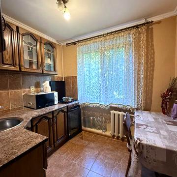 Оренда 3-х кімнатноі, р-н Формаркета