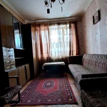 Пр. Соборности 1. Днепровский р-он (Ленинградская пл)