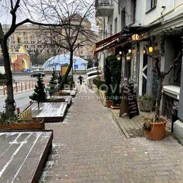 Современная 2-ком квартира в историческом центре, 2мин М Пл. Независимости